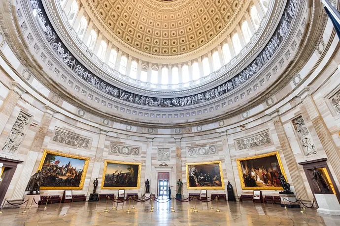 2025-returning-lawmakers-face-bevy-110106174