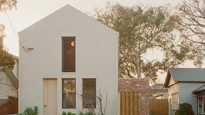 8e17bb896b43c5094af83e0fb5733f24