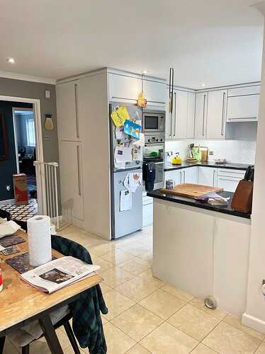 before-after-pink-pluck-kitchen-before-685e9e24eb46b